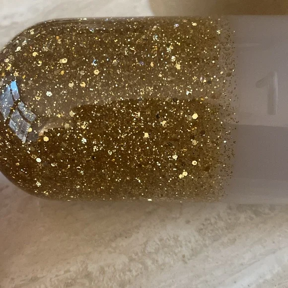 Jonathan Adler Acrylic Pill 150mg - Picture 2 of 5